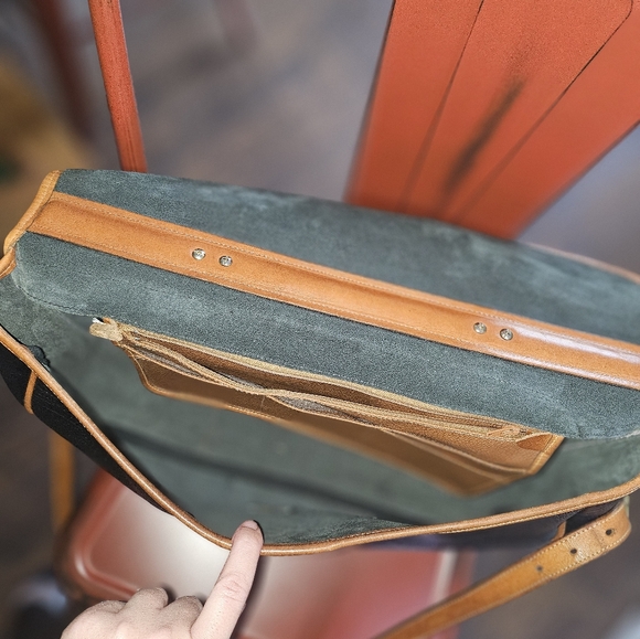 Dooney and Bourke Essex briefcase messenge… - Picture 6 of 6